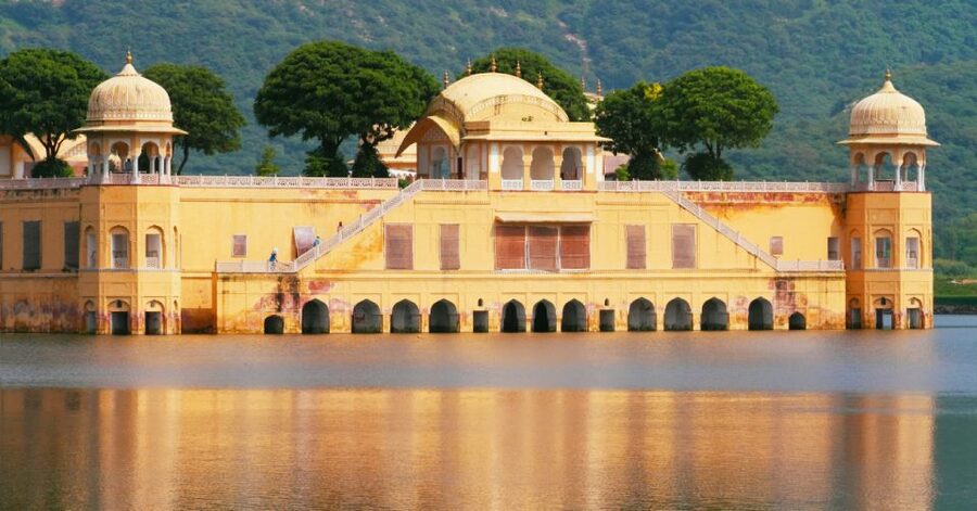 Jaipur: Full-Day Private City Tour by Car with Guide - What the $24 price actually means for value