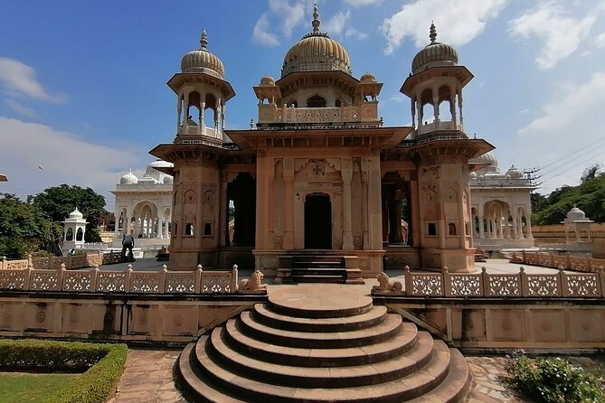 Jaipur Full-Day Tour by Car with Govt Guide - Price and Value: What $12.20 Really Covers