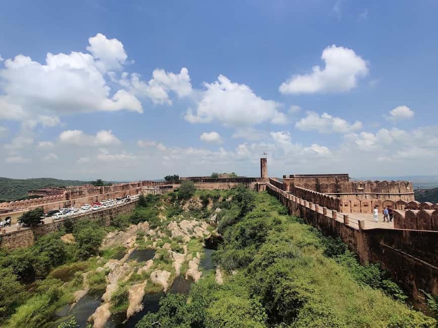 Jaipur: Full or Half-Day City Sightseeing Guided Tour - City Palace: Mughal-Rajput style with real museum time