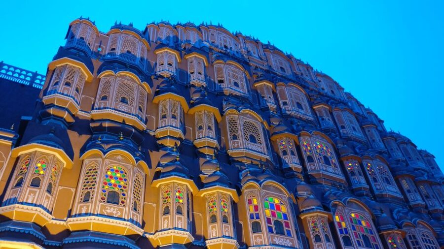 Jaipur: Guided Evening Walking Tour with a Local - Statue Circle to Raj Mandir Cinema: lights, fountains, and the final wow