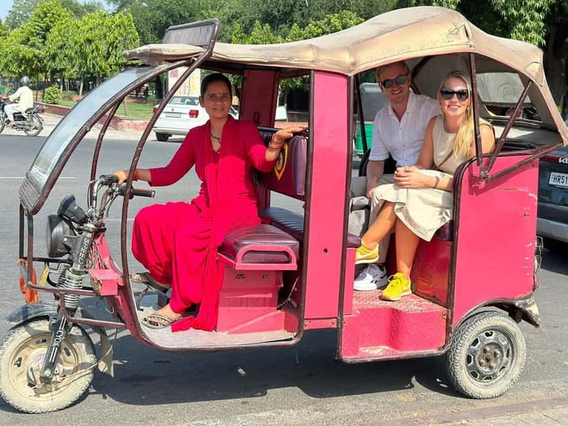 Jaipur Half-Day City Tour By E-Rickshaw with Female Driver - Hawa Mahal in 30 Minutes: Window Architecture You Can Actually See