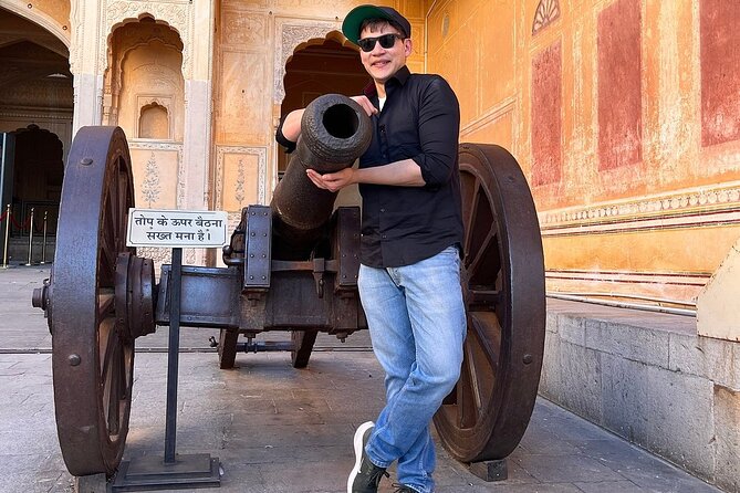 Jaipur Half-Day Evening Tour with Sunset and Dinner - Dinner in Ramganj: local flavors with a choice