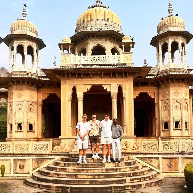Jaipur: Half-Day Guided Sightseeing Tour with Flower Market - Jal Mahal on Man Sagar Lake: photo stop, big payoff