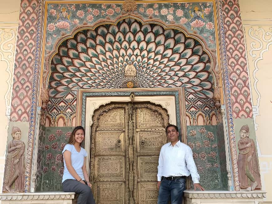 Jaipur: Half-Day Sightseeing Tour of the Heritage Pink City - City Palace Courtyards: Where Royal Power Feels Less Like a Story