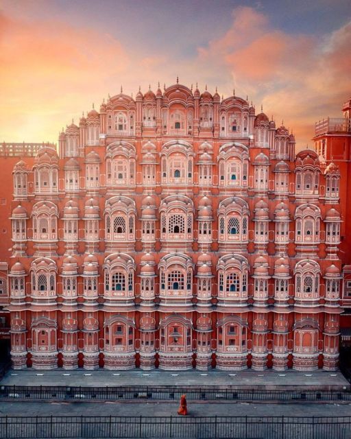 Jaipur Half-Day Tour Amer Fort, Jal Mahal & hawa mahal. - Private car + personal guide: the comfort part that matters