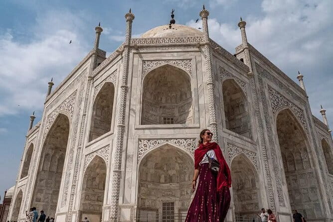 Jaipur Half Day Tour Experience for 5 Hours - Royal Gaitor marble cenotaphs near Nahargarh Hills
