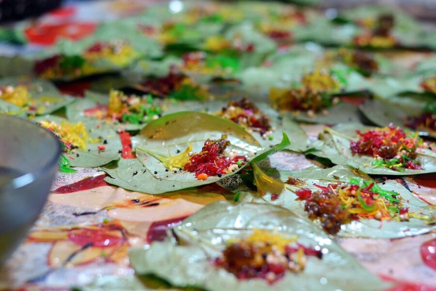 Jaipur: History Street Food Tour with Local Guide - The seven-plus tastings: how to make the most of snack hopping
