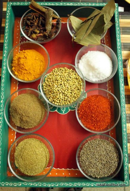 Jaipur Home Cooking Experience with Authentic Lunch/Dinner - Henna in Jaipur: optional mehndi art with a local artist touch