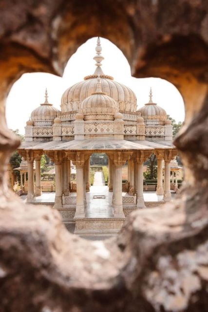 Jaipur: Instagram Tour of The Top Photography Spots - Hawa Mahal and Jharokhas: The Palace of the Winds for Layered Light