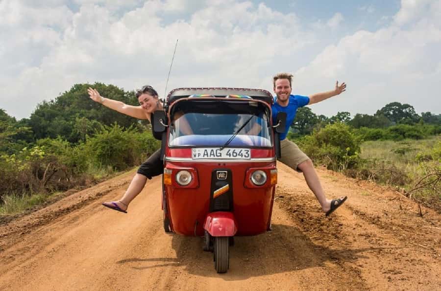 Jaipur: Jaipur & Amber Fort Full or Half-Day Guided Tour - Jal Mahal and Hawa Mahal photo stops: iconic Jaipur in the real world