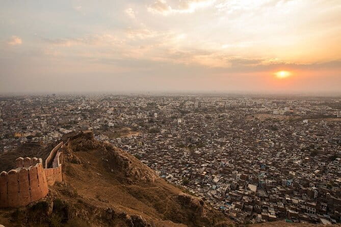 Jaipur Nahargarh Fort Sunrise or Sunset Tour with Flower Market - Nahargarh Fort sunrise or sunset: the view you came for