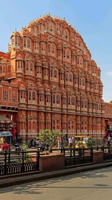 Jaipur: Night Open Jeep Safari with City Lights & Palaces - Jaipur’s night jeep safari: the value is in the views