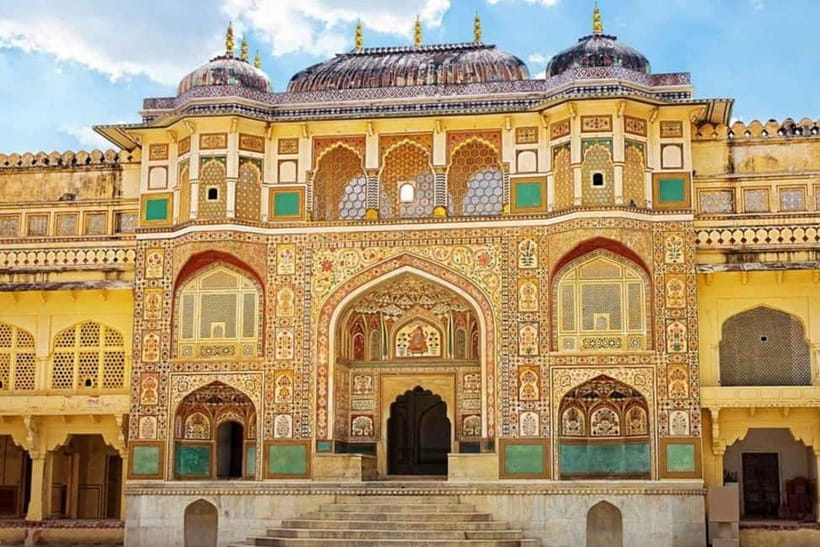 Jaipur Pink City Heritage Tour: Book By Car with Guide - How the Car-and-Guide Format Makes Jaipur Feel Manageable