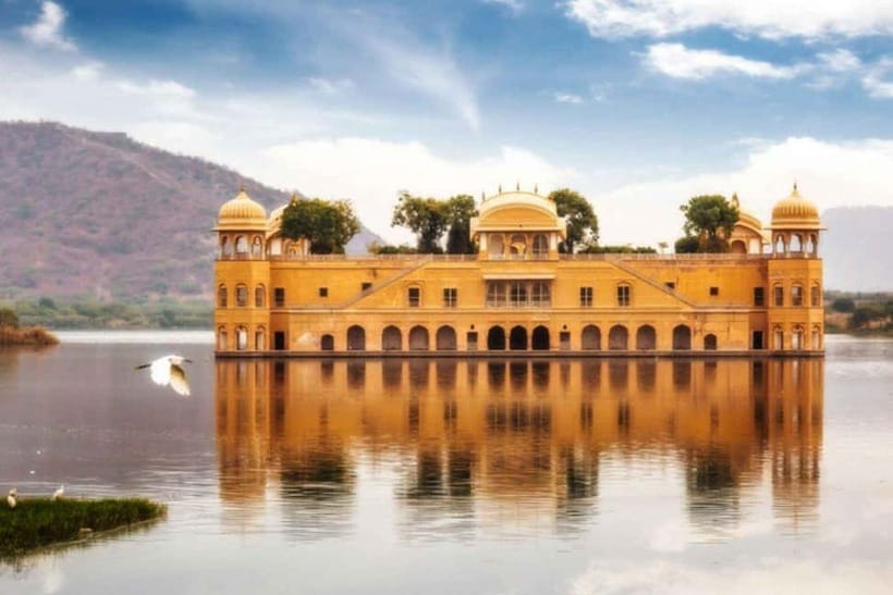 Jaipur Pink City Heritage Tour: Book By Car with Guide - Amber Fort: Courtyards, Sheesh Mahal, and the Ride Options