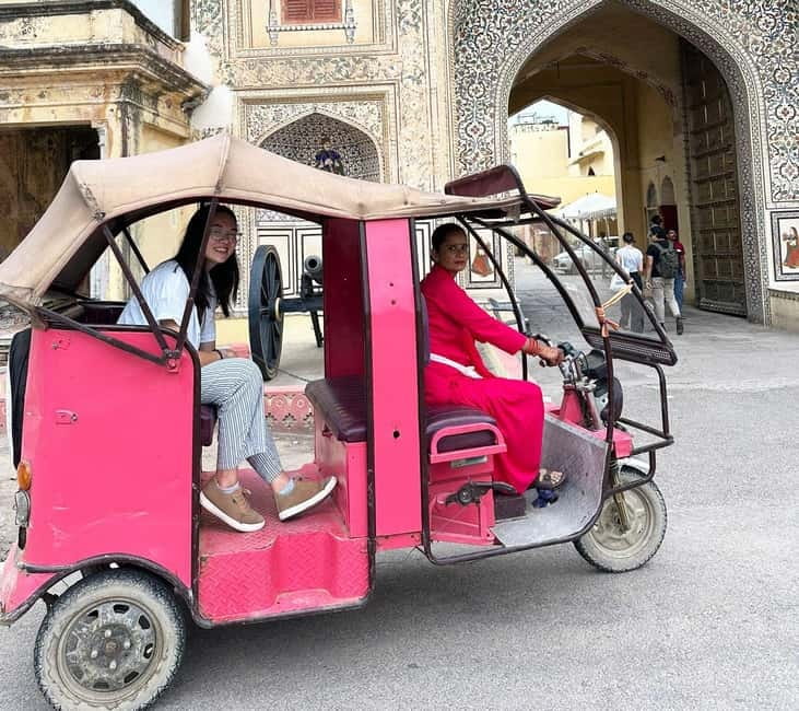 Jaipur Private City Tour with a Women-Driven E-Rickshaw Ride - Key highlights you’ll feel right away