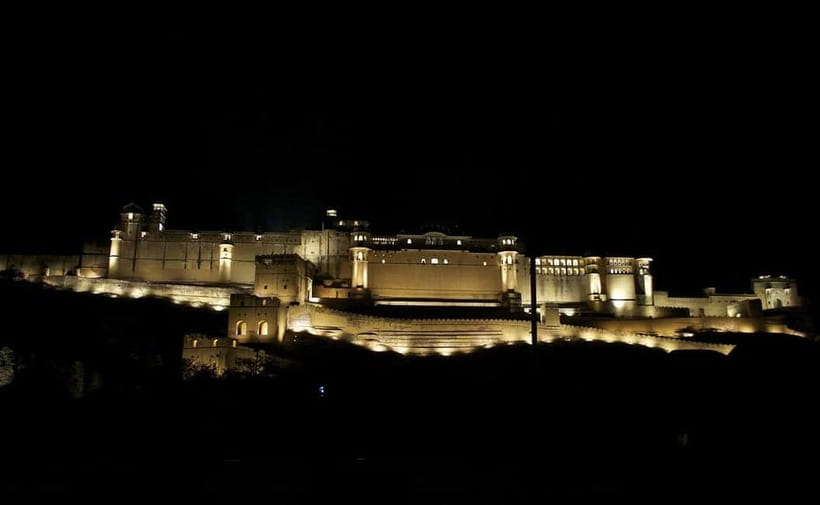 Jaipur: Private Evening Tour with Monkey Temple Sunset - Hawa Mahal at night and the Pink City streets you can actually enjoy