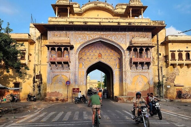 Jaipur Private Full-Day Sightseeing Tour by Tuk-Tuk with Pickup - Jantar Mantar: 19 instruments built by Sawai Jai Singh II