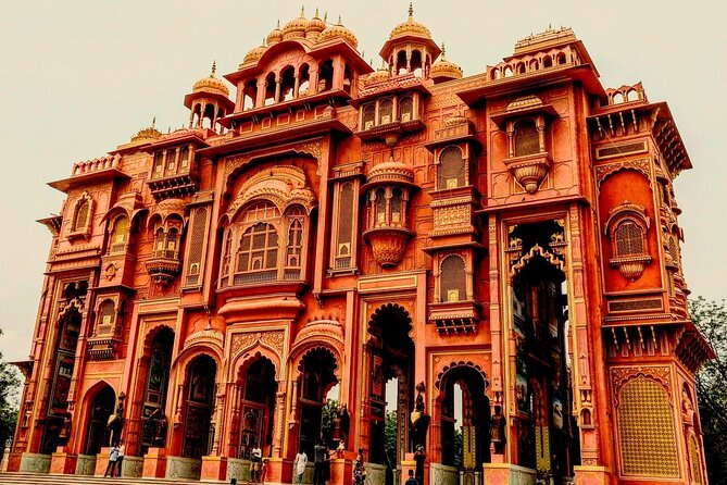 Jaipur Private Full Day Sightseeing Tour with Guide by Car - Panna Meena ka Kund and Jal Mahal: Short Stops with Big Visual Impact