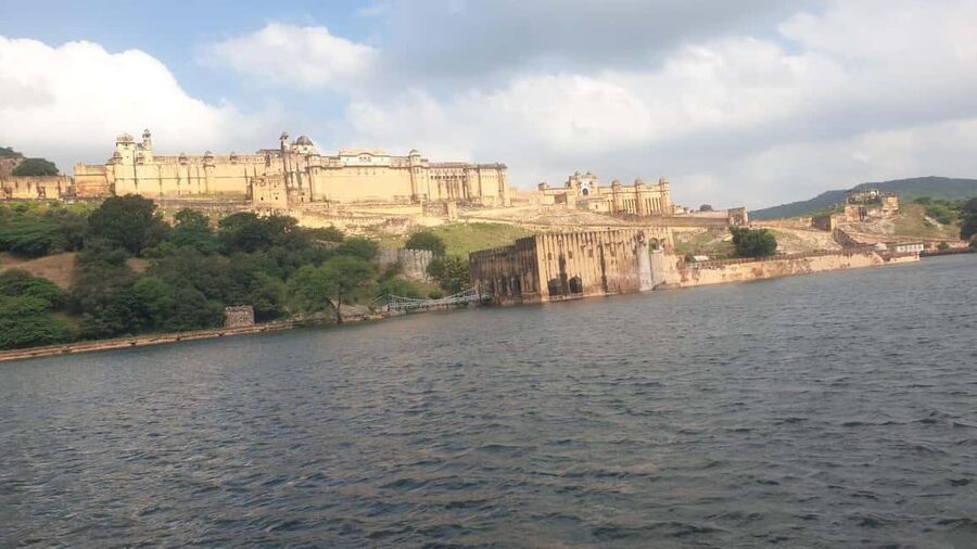 Jaipur: Private Guided Half Day & Full Day Tour in Jaipur - Jal Mahal and Hawa Mahal on One Tight Circuit