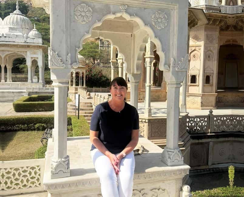 Jaipur: Private Half-Day Instagram Tour with Guide - Gaitor Ki Chhatriyan (Royal Gaitor): Carved Cenotaphs and Quiet Stone Lines