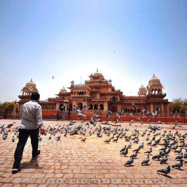 Jaipur: Private Instagram Tour of Top Photography Spots - Jantar Mantar: photograph astronomy with giant instruments