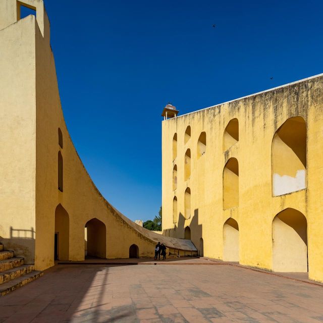 Jaipur: Private Instagram Tour of Top Photography Spots - Hawa Mahal: the iconic wind facade for classic Jaipur framing
