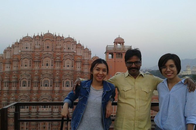 Jaipur- Private One Day Sightseeing Tour - Stop 2: Jagat Shiromani Ji Temple for calm and perspective