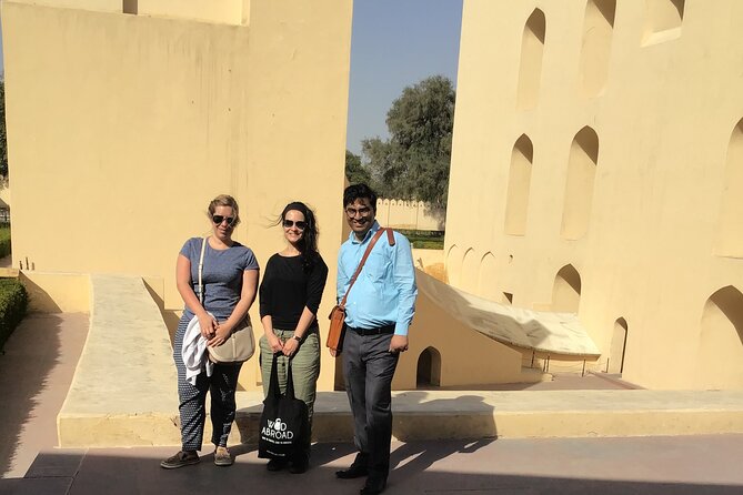 Jaipur- Private One Day Sightseeing Tour - Stop 3: Jal Mahal is view-only, so plan your expectations