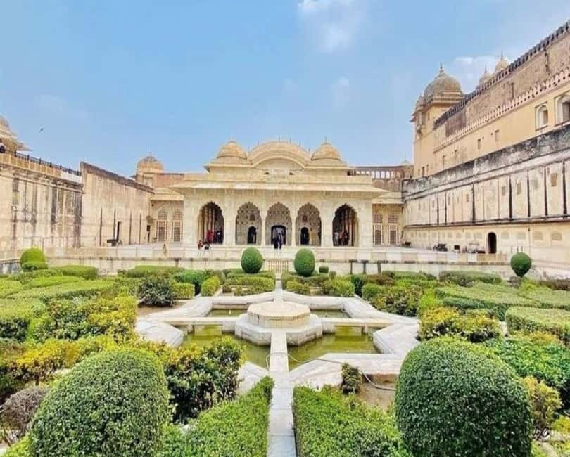 Jaipur: Private Sightseeing Day Tour with Guide by Car - Should You Book This Jaipur Private Day Tour?