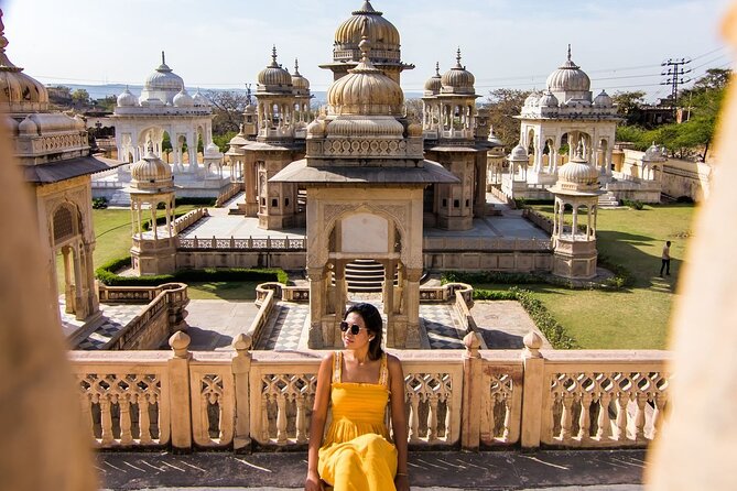 Jaipur Private Sightseeing Full Day Tour By Car and TukTuk - Hawa Mahal: the 953-window Palace of Winds