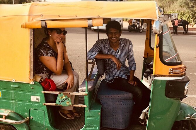 Jaipur Private Tuk Tuk Tour – Full-Day jaipur City Sightseeing - Hawa Mahal: the 953-window honeycomb stop in 45 minutes