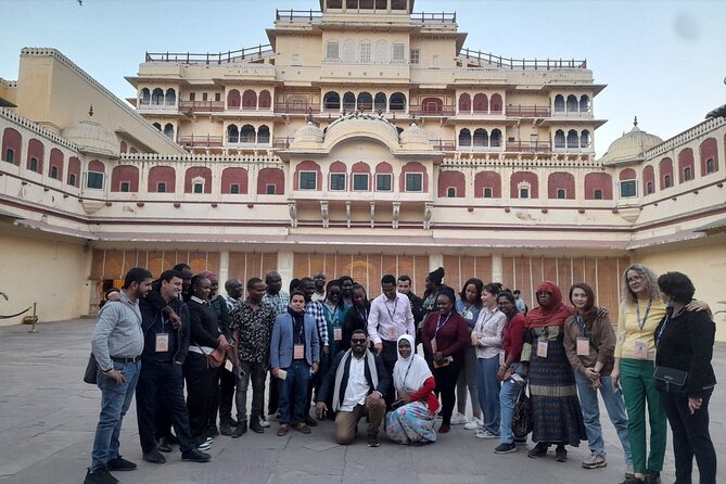 Jaipur Rickshaw Tour Jantar Mantar City Palace - City Palace: walking into royal space and museum rooms
