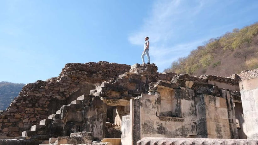 Jaipur: Same-Day Bhangarh Fort & Chand Baori Stepwell Tour - Key Things I’d Bet You’ll Notice