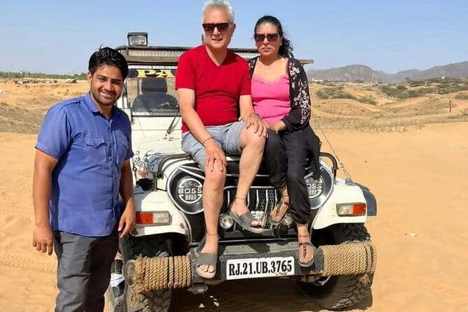 Jaipur sightseeing by private car with guide - A private car that saves you time in Jaipur