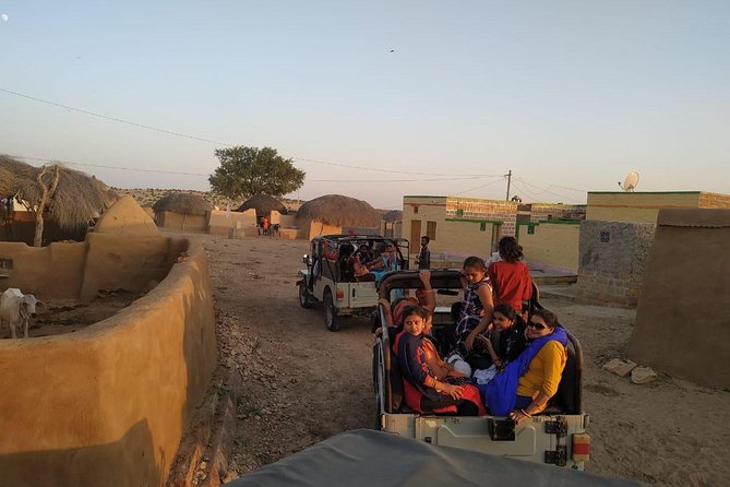 Jaipur Sightseeing by Sedan Car - Why a Private Sedan Makes Jaipur Sightseeing Easier
