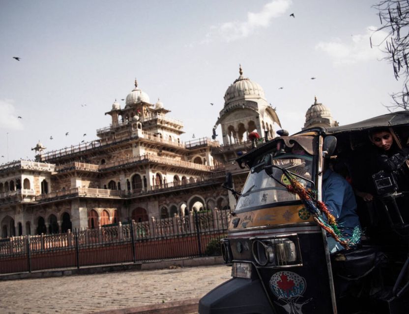 Jaipur Sightseeing by Tuk-Tuk: Temples, Palaces & Markets - Jantar Mantar: Jaipur’s science stop that many people miss