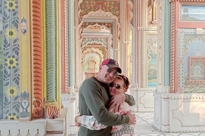 Jaipur Sightseeing & Shopping Tour by Private Car with Guide - Private car, one guide, and a full Jaipur day that makes sense