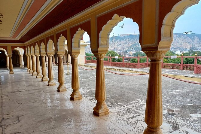 Jaipur sightseeing tour - with private car & guide - Panna Meena ka Kund: short visit, good reset
