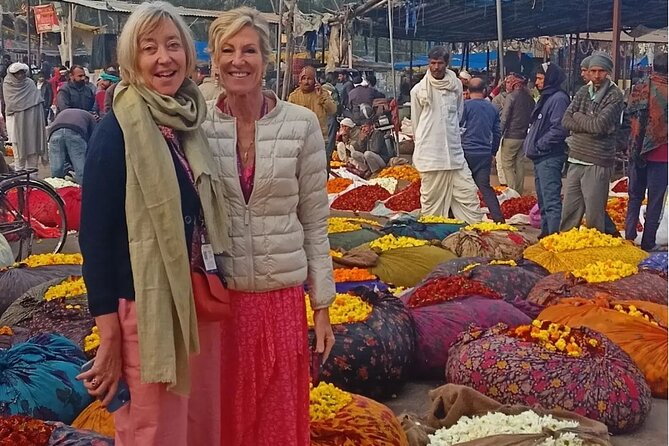 Jaipur Sunrise Tour with Morning Flower Market Walk - Hawa Mahal in the morning: the Palace of Breeze, honeycomb facade included