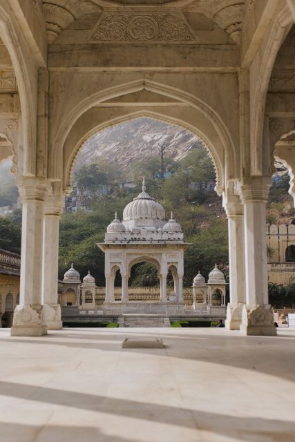 Jaipur: Temple Tour - Moti Dungari Ganesh Ji: Astrology Reading Time