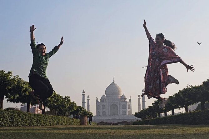 Jaipur to Agra Day Tour Including Taj Mahal and Fatehpur Sikri - Price and Value: When $68.09 Makes Sense