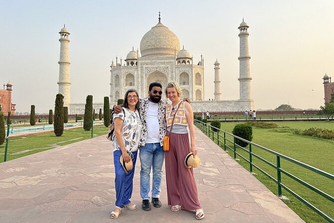 Jaipur to Agra Private Taj Mahal and Fort Tour - Hotel pickup, A/C private car, and why it matters