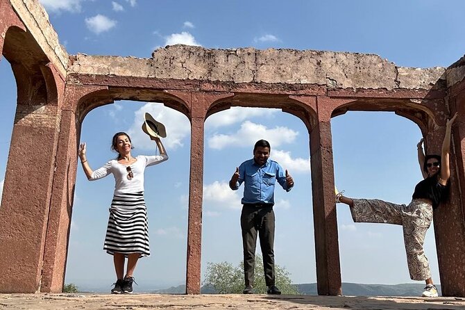 Jaipur Tour by Tuk-Tuk - Hawa Mahal and Jantar Mantar: the two must-see stops with rules to know