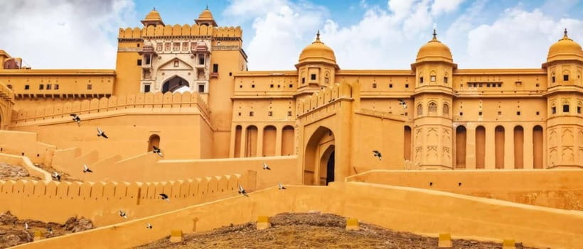 Jaipur Tour ( Pink City ) by Car From Delhi - All Inclusive - Stop 5: Hawa Mahal (about 15 minutes guided) for latticework and facade shots