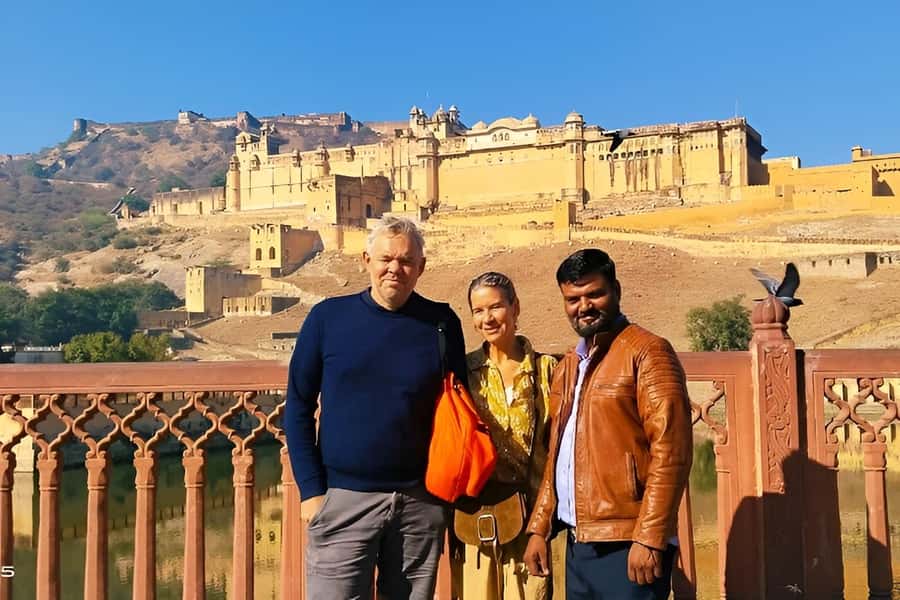 Jaipur: Tour with Nahargarh Sunrise or Monkey Temple Sunset - Morning itinerary: Panna Meena Stepwell, Amber Fort, Jal Mahal, Hawa Mahal