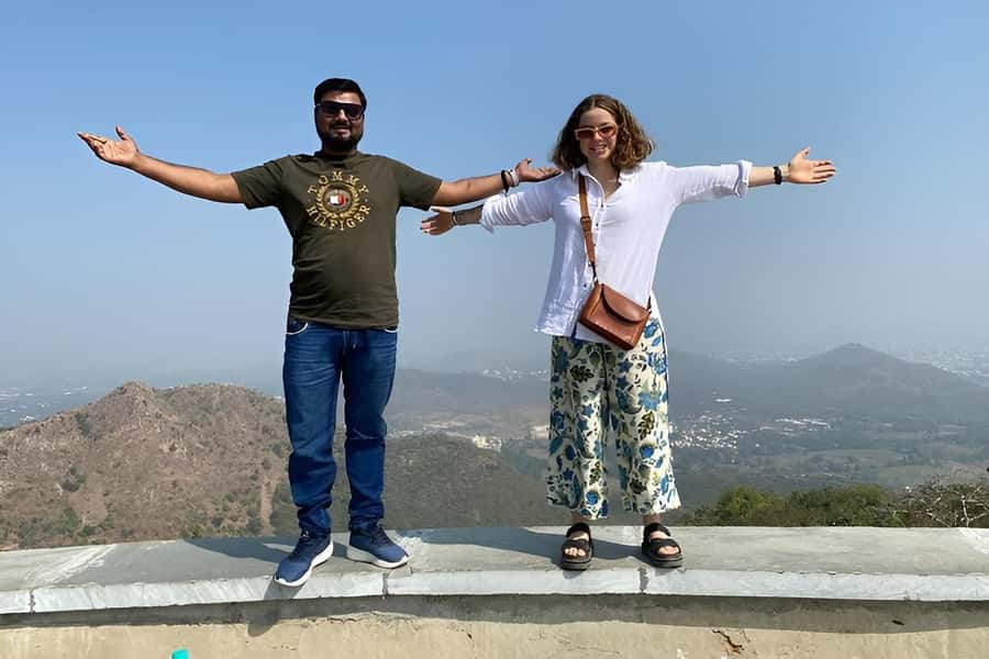 Jaipur: Tour with Nahargarh Sunrise or Monkey Temple Sunset - Guides and pacing: where the experience lands best