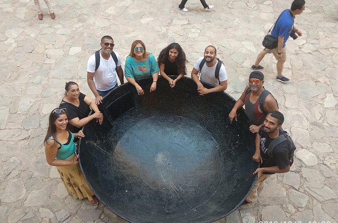 Jaipur Trekking and Hiking Tour with Guide - Meet at Jal Mahal, hike toward the fort area, return to start