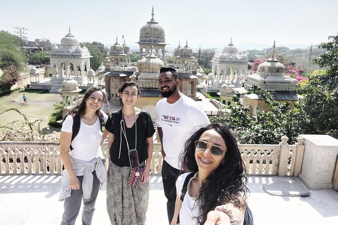 Jaipur Tuk Tuk Sightseeing Tour with Monkey Temple Sunset View - Choosing tuk-tuk vs AC for a 9–10 hour Jaipur day