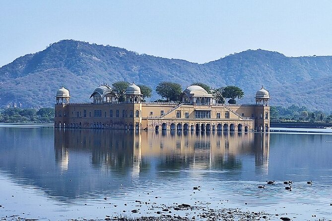 Jaipur Tuk Tuk Sightseeing Tour with Monkey Temple Sunset View - Jal Mahal: the quick water-side breather
