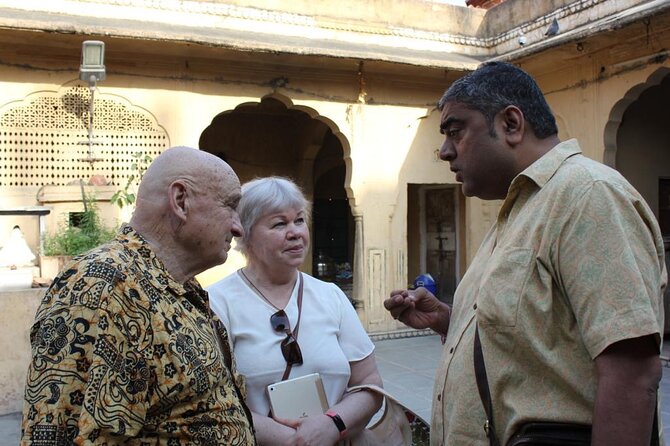 Jaipur walking tour. - Temple moments: what to wear and how to act on-site